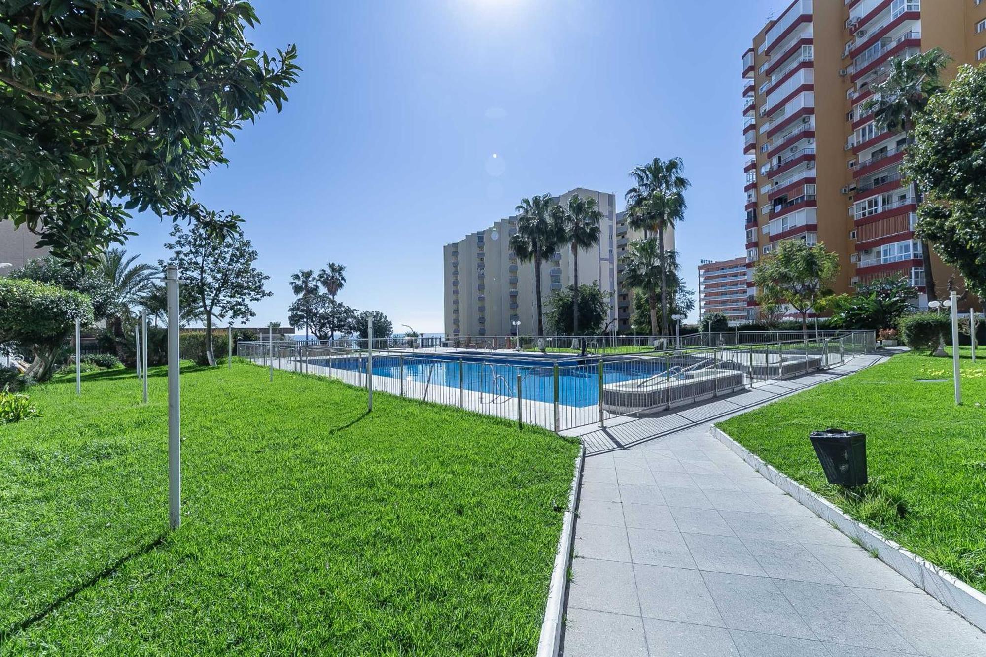 Puerto Marina, Apartamento Frente Al Mar Benalmádena Esterno foto